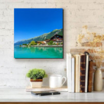 Alpesi tó Svájcban - négyzet